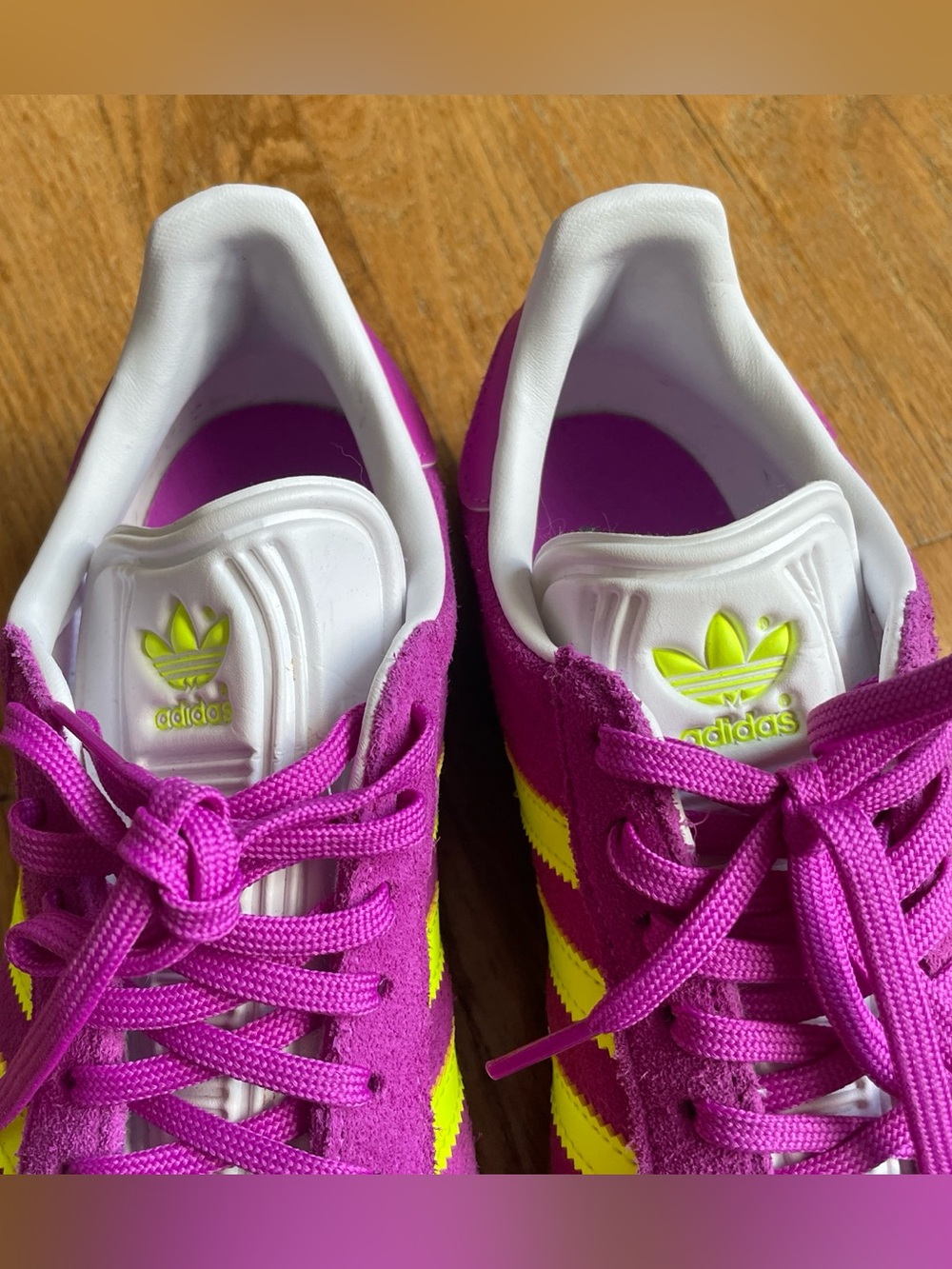Adidas Gazelle Women’s 6.5 Purple with Neon Yellow Stripes - Picture 4 of 8